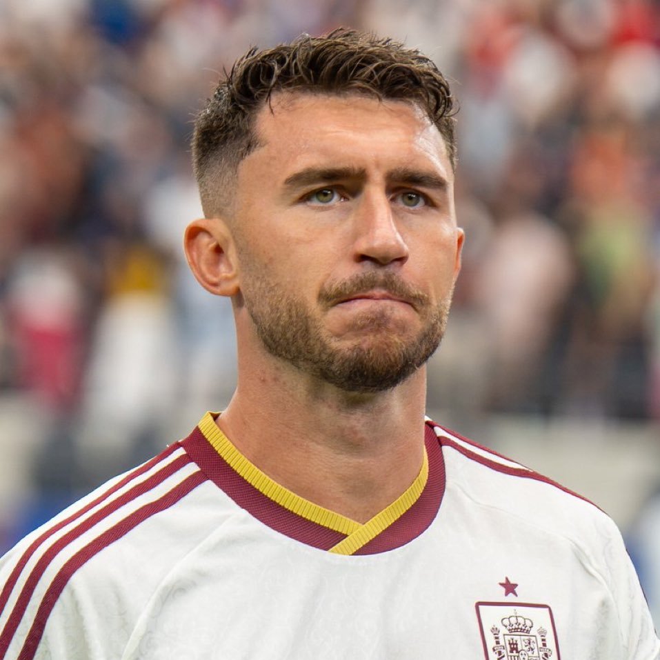 TouchlineX's tweet photo. 🚨 𝗡𝗘𝗪: Athletic Club are demanding €80M for Aymeric Laporte. 

Barcelona were one of the clubs interested in the defender following the World Cup.

— @diarioas https://t.co/BJcFf5vUsz