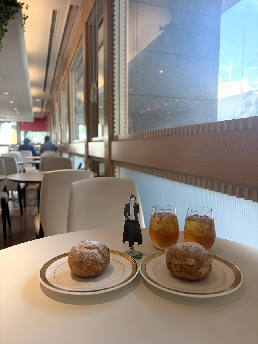 meltmrfs's tweet photo. シュークリームで仲直り( ᐢ. ̫ .ᐢ ヾ(ᐢ. ̫ .ᐡ )💛 https://t.co/vVNn4abIaF