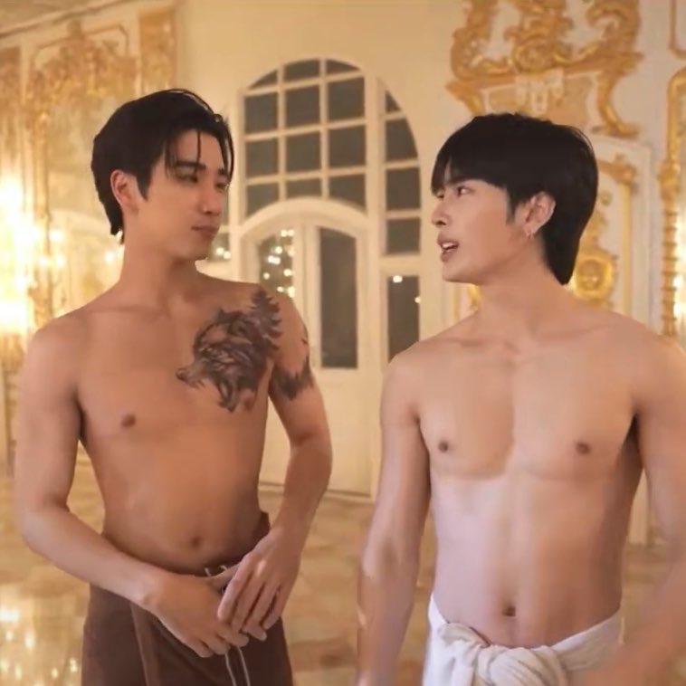 anotherpupu's tweet photo. สีผิว ไส้ดิบทุกอย่างชวนเขินไปหมดคือยันสีผ้าขนหนุอะ อาไยเนี่ยเพิ้ดต้า 🦧😭🦧😭🦧 https://t.co/N5N8Rgnxfw