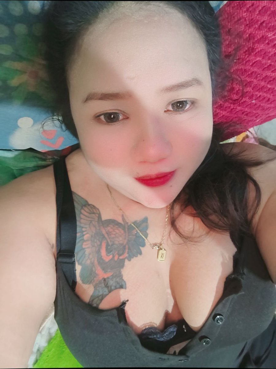 partywariy's tweet photo. ถ้านั่งในใจไม่ได้ 
งั้นไปนั่งบนตักแทนได้มั้ยยงื้อ🥰 #สาวอ้วน #สาวอ้วนกลม #ตะเคียนเตี้ย #โรงโป๊ะ https://t.co/Vwk3JrQIqa
