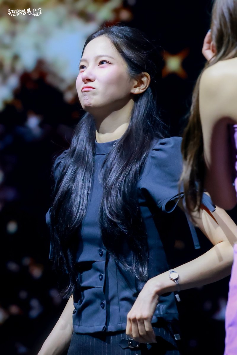 girplamet's tweet photo. #CLC #씨엘씨 #최유진 
260719 CLC 11th Anniversary Concert : After All in Taipei https://t.co/HyngdbEu2I