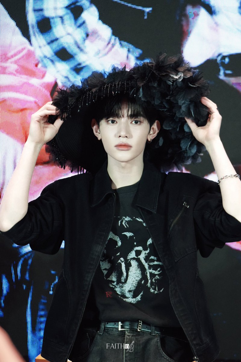 Faith_in_725's tweet photo. 260730

#장하오 
#章昊 
#ジャンハオ
#ZHANGHAO https://t.co/aNY7AEP3Sk