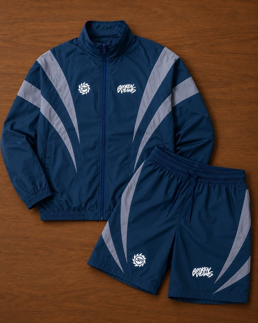 SophyDarlington's tweet photo. LUXURY BROKEN PLANET TRACKSUIT 🕶️UP and DOWN    Price: 59, 000 Naira  Size: L-3xl 
Location Lagos    Nationwide delivery 
whatsapp Link on bio
#Tracksuit #upanddown #Brokenplanet #fashion #clothesvendorsinlagos https://t.co/Hi73OVq2bh