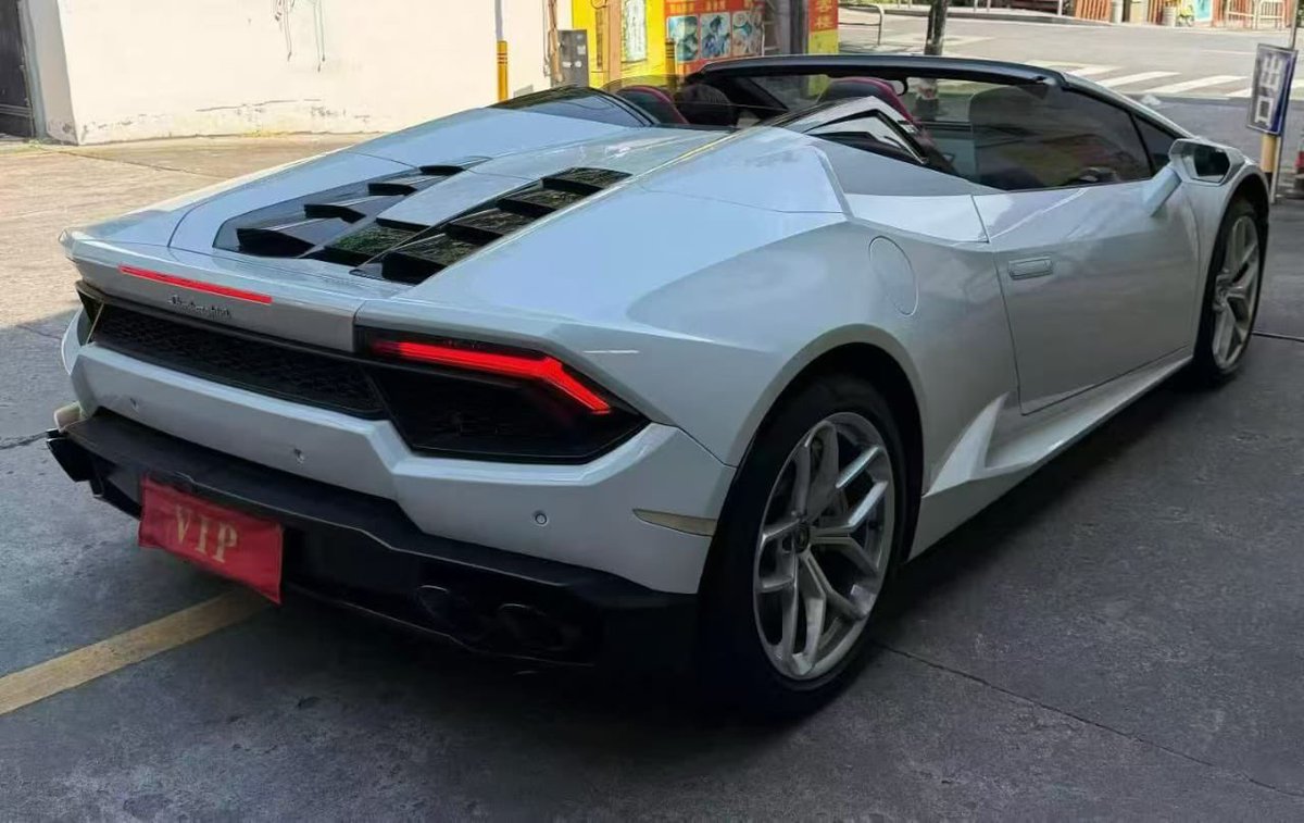nolimitmiracle's tweet photo. 2018 Lamborghini Huracán, convertible, 5.2L. Excellent condition, to your door step 160M Naira https://t.co/lvqyaQaoRs