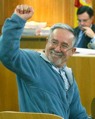 Accountable2019's tweet photo. El líder comunista Camarada Arenas estuvo 30 años secuestrado por el Régimen, hasta 2025.

Busqué en las cuentas de 10 partidos "de izquierda" y ninguno le ha mencionado nunca. https://t.co/RZfVJ5QK4A