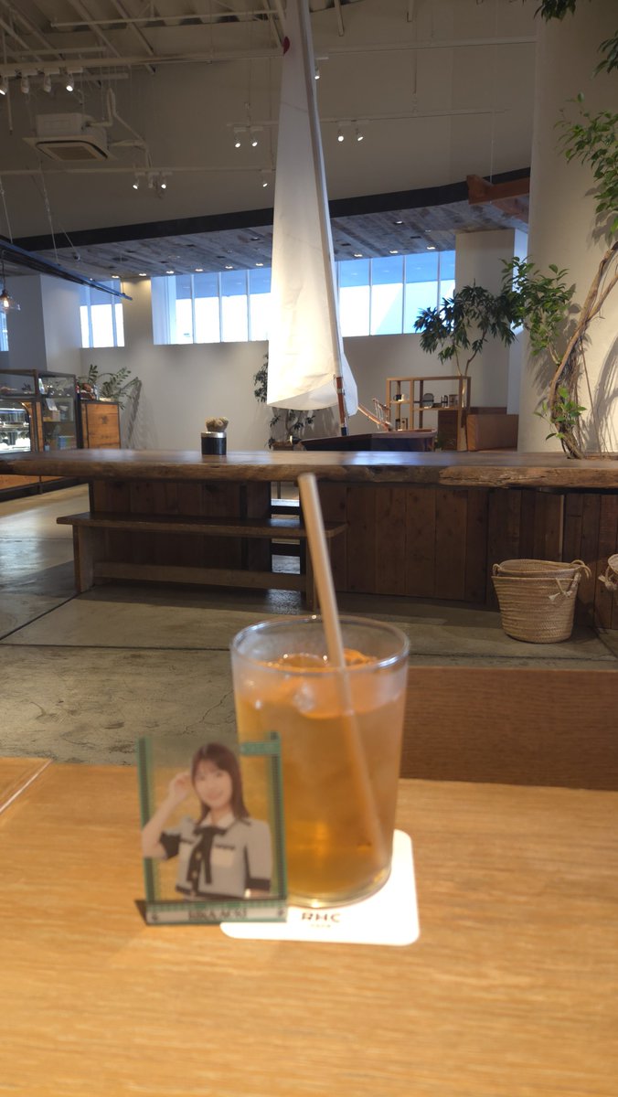 fp_ayachuri's tweet photo. たまたま案内された席がまさかの…😳
美味しゅうございました🍴
#ロンハーマンカフェ
#ronhermancafe
#北摂ランチ
#青木莉樺
#あおきとグルメ https://t.co/Vd1HkYKPgJ
