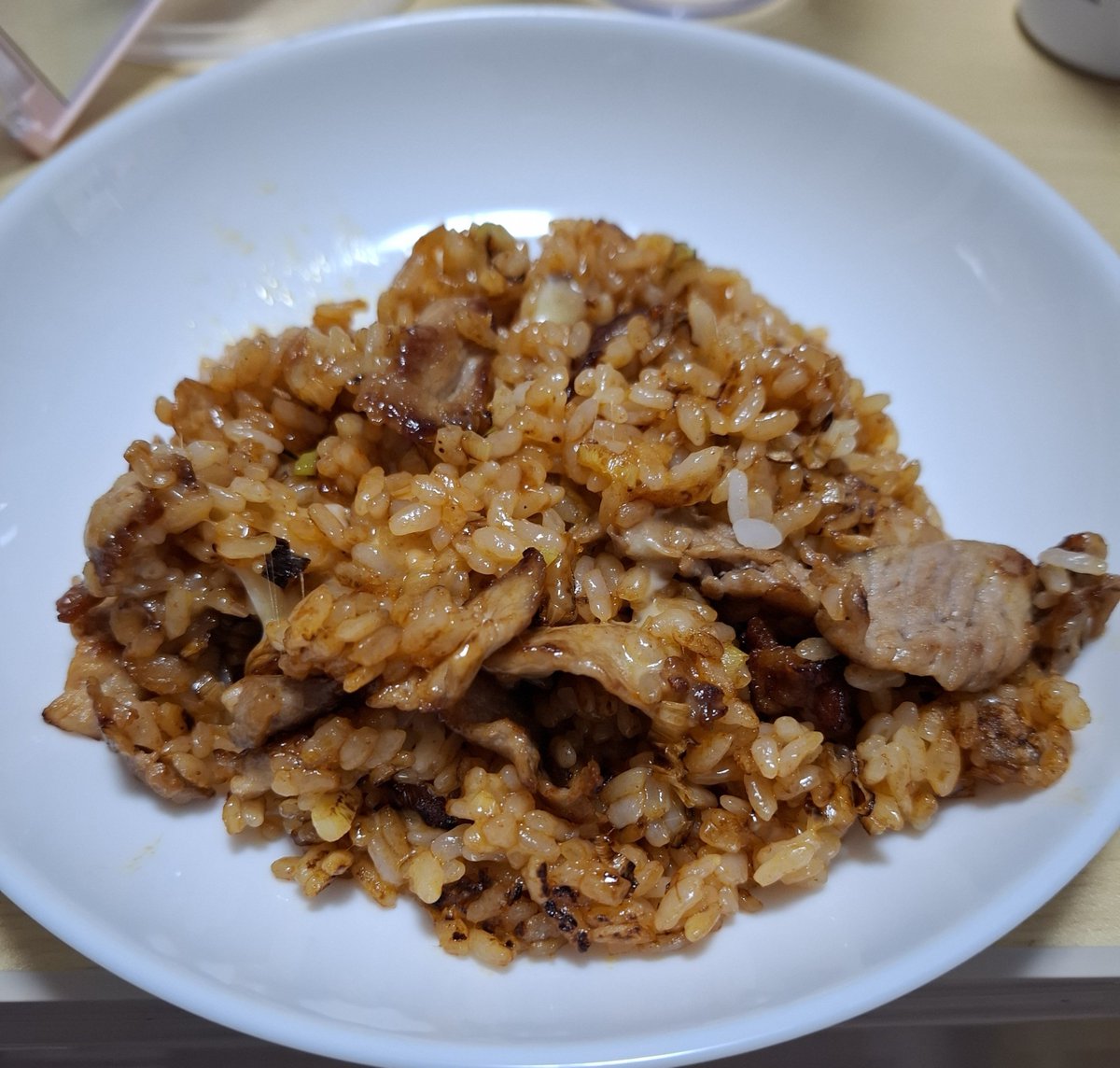LBR_1004's tweet photo. インスタで見つけたレシピやってみたんだけどめっちゃ美味しいwww(ここにトッピングで韓国のりです) https://t.co/U8BDNN2PvR