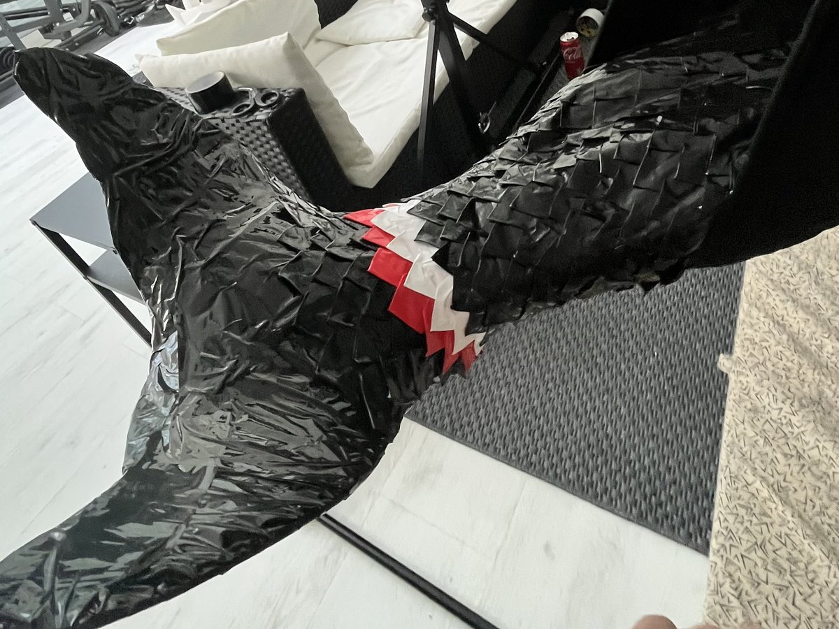 Frenchy_pup's tweet photo. Must have been one of the hardest mummies I built. 3 hours creating every single triangle with tape to create the perfect fish scale effect. Thanks @hantz45 for your patience and help. It really is a art masterpiece https://t.co/pqSJRZsnEL