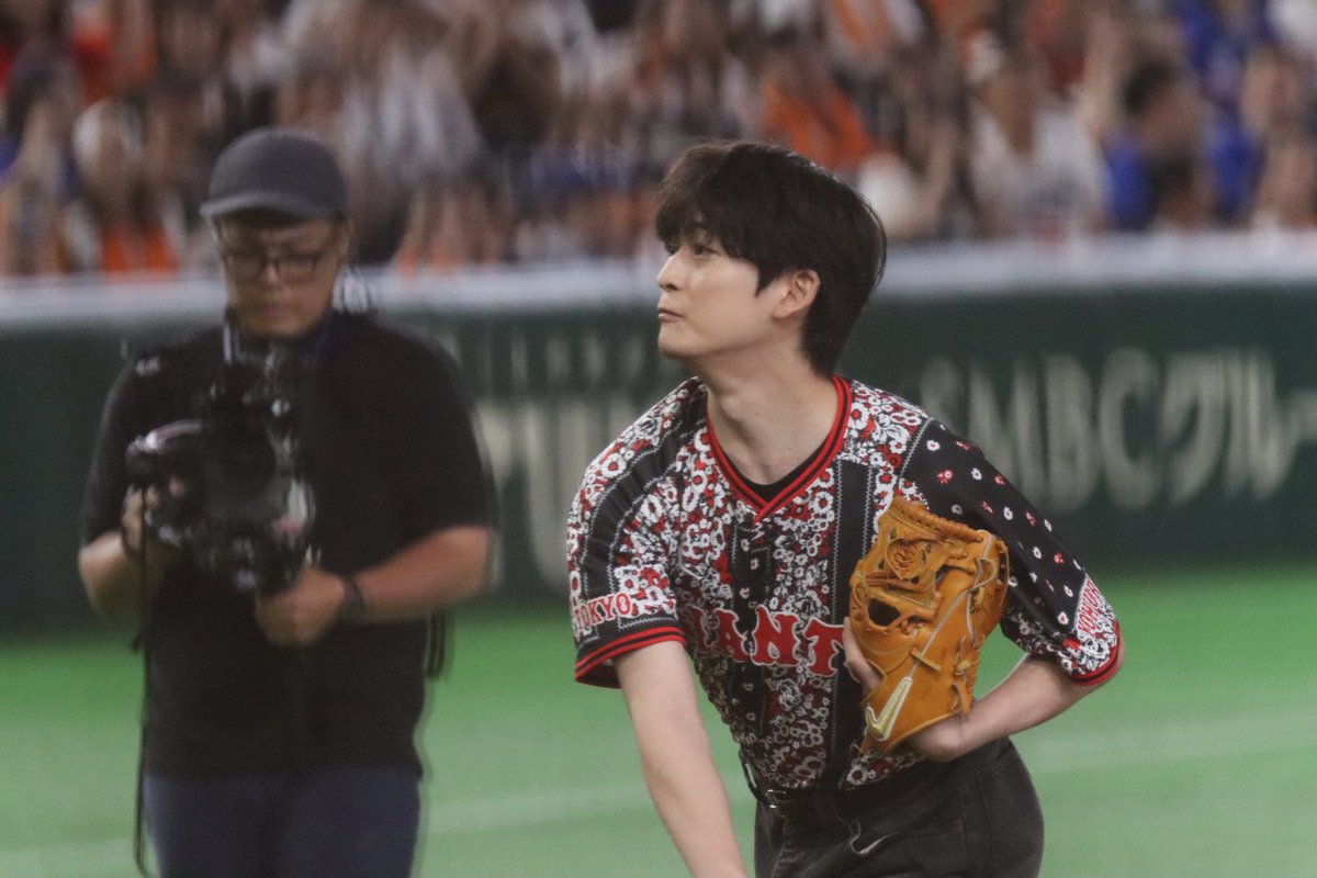 emioha22's tweet photo. セレモニアルピッチ⚾️
ナイスピッチでした🙌
2026.8.2 東京ドーム
#高橋文哉　さん https://t.co/MrA4MSlXRs