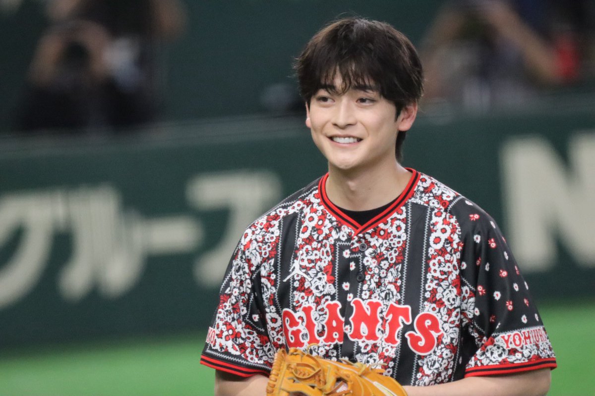 emioha22's tweet photo. セレモニアルピッチ⚾️
ナイスピッチでした🙌
2026.8.2 東京ドーム
#高橋文哉　さん https://t.co/MrA4MSlXRs