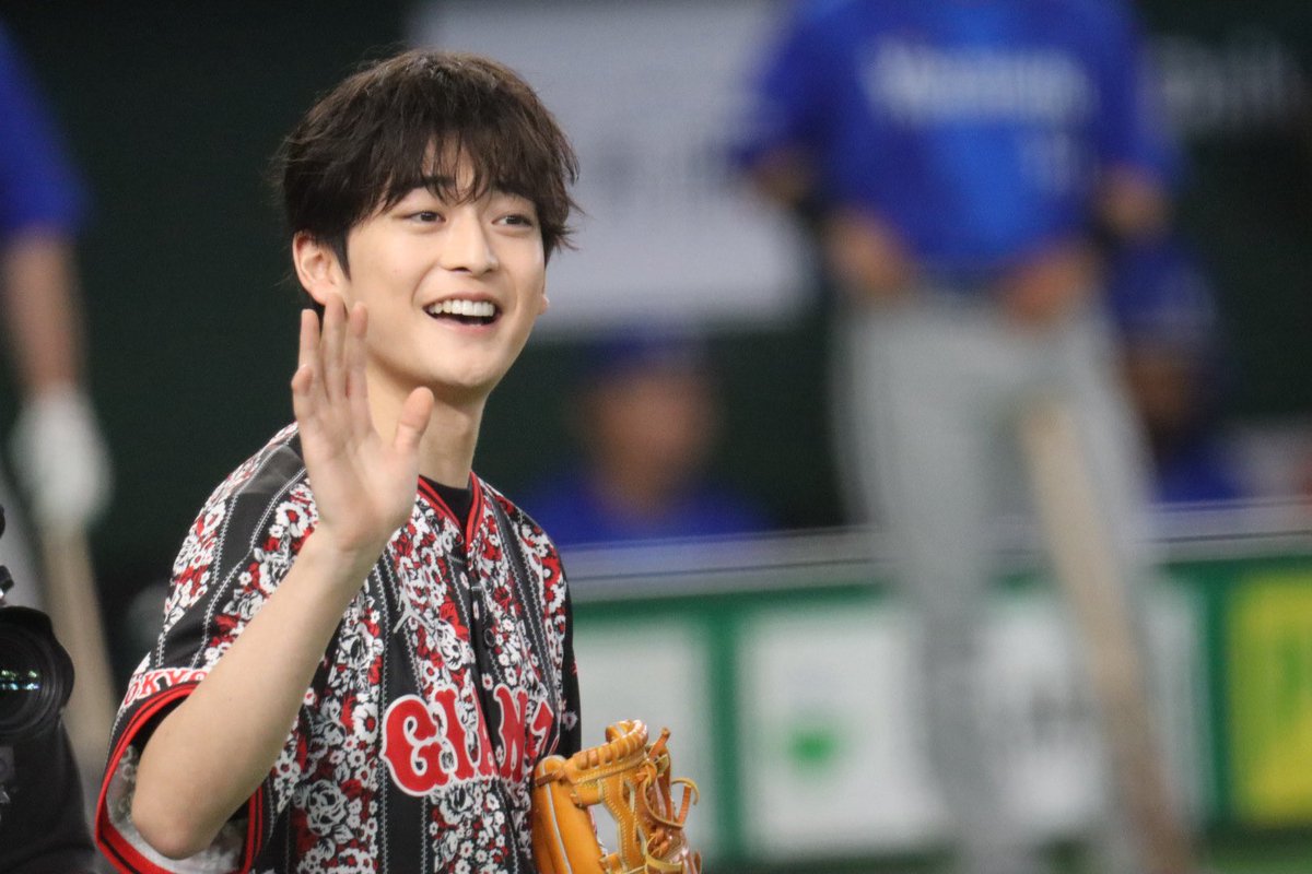 emioha22's tweet photo. セレモニアルピッチ⚾️
ナイスピッチでした🙌
2026.8.2 東京ドーム
#高橋文哉　さん https://t.co/MrA4MSlXRs