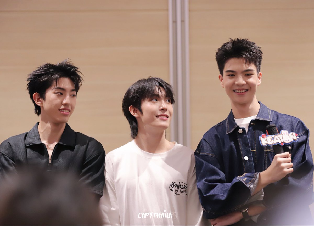 odysseeavectoi's tweet photo. Happy Family 🧑‍🧑‍🧒
OUR SECOND STORY WITH KPKT

#งานมหกรรมนิยายนานาชาติ2026xKenPaulKeaton
#KenPaul
#tananloh_ #kenji_kanthee
#keatonnst https://t.co/GyU99Z7xie