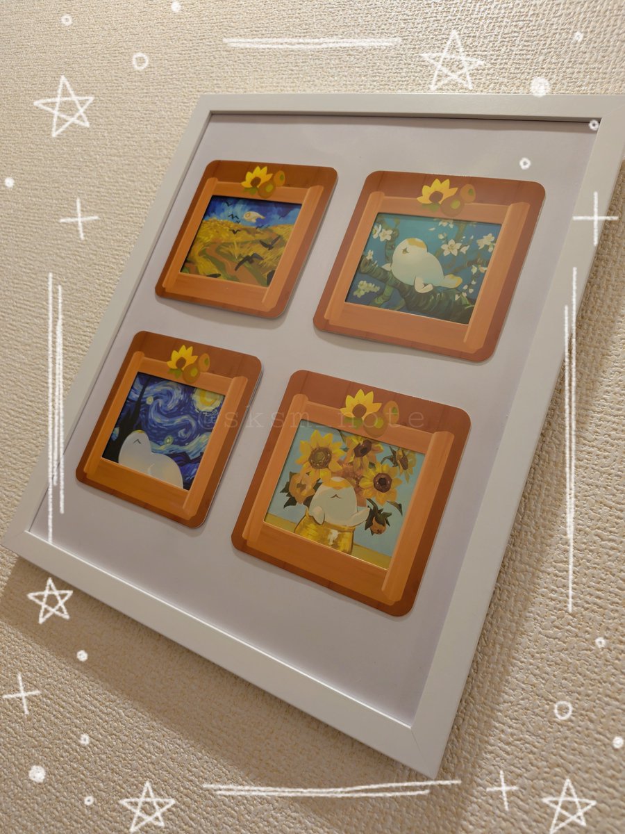 sksm_note's tweet photo. スイパラコラボのマナティのフォトフレームカード、どう飾ろうか悩んだけどまとめて4枚一緒に飾ってみたけど良き…🥰 https://t.co/cF5ClSfL0T