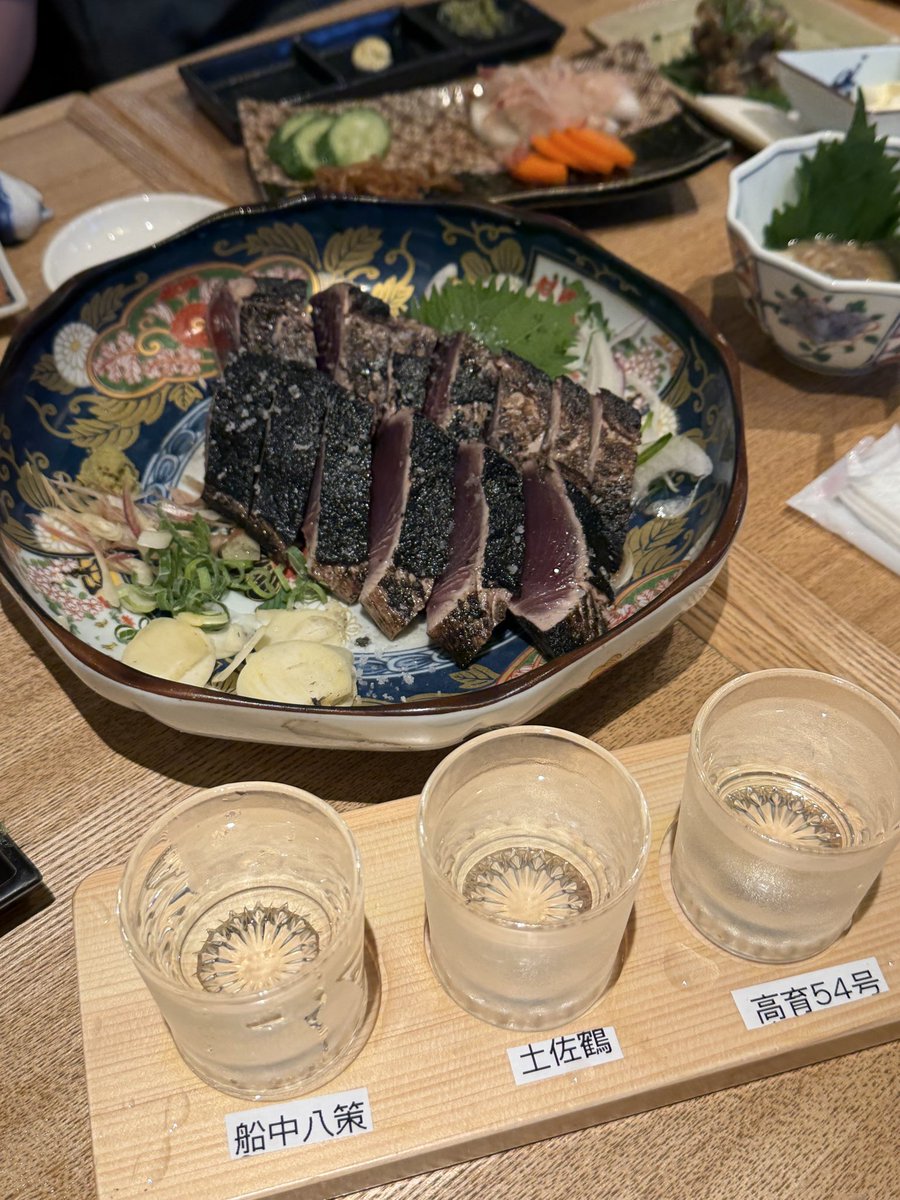 kazuto_129's tweet photo. プレリドロップからの飲み🍺
カツオがうますぎる！！ https://t.co/4wSTrTNpMA