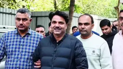 lalarahul25's tweet photo. Just before the Delhi election, AAP leader @AAPNareshBalyan was jailed under stringent laws.

He spent nearly two years in prison and was repeatedly denied bail because of the severity of the charges.

Now, after 2 years, the court has ordered his release due to lack of evidence. https://t.co/2B8mcU4qWb