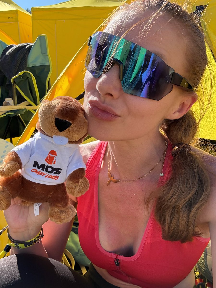 Fiona Dewaele tweet media