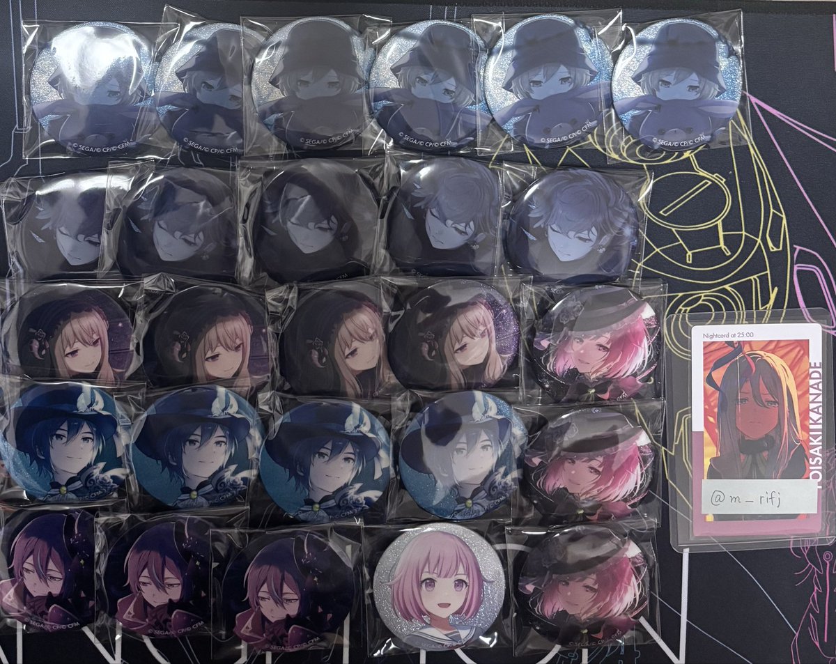 m_rifj's tweet photo. 【交換】 プロセカ グリ缶 グリッター缶バッジ 53B 54A 54B

求　54B奏

譲　画像

54Aは異種になり難しいと思いますがよろしくお願いいたします。
都内手渡し、郵送可能
検索、FF外からもお気軽にお声掛けください🙌🏻 https://t.co/XXpdkXsmwo