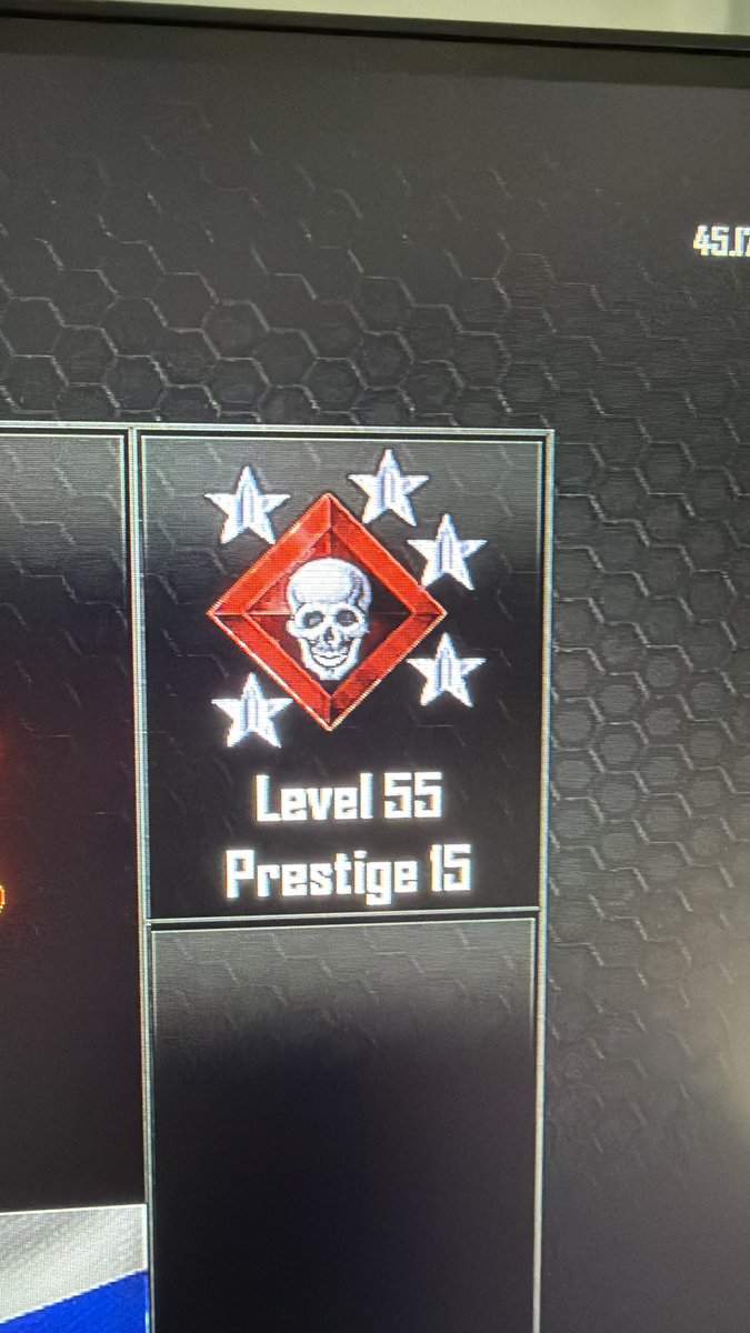 GiovanniDebruin's tweet photo. @ATVIAssist @Treyarch @IronGalaxy do something about this god damm hacker it ruined my game. https://t.co/IFiz0xDCkn