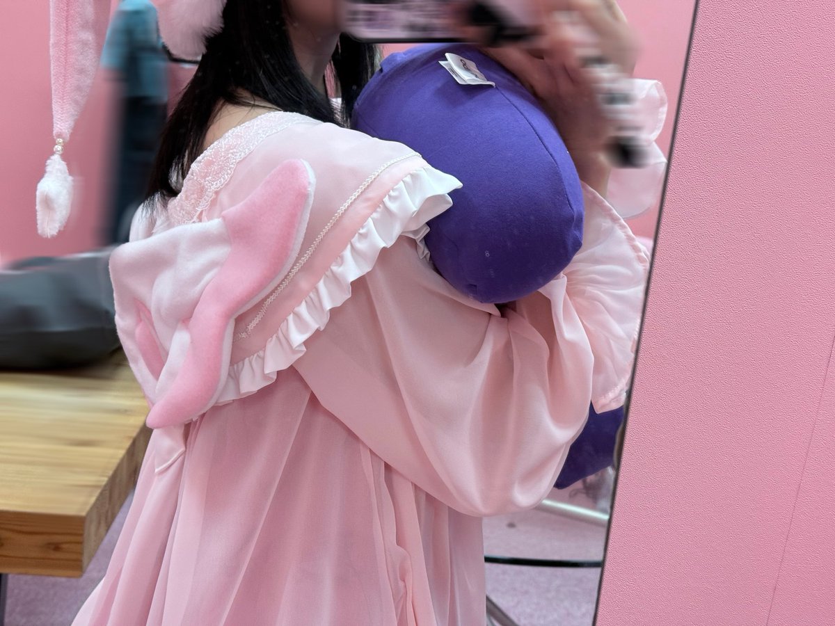 KonaTsukine's tweet photo. #キャラミクス お披露目イベントありがとうございました！

ミュナちゃんとお揃いの衣装で
背中に羽がついててかわいいの、よく見せればよかった〜！🪽 https://t.co/QNLpoZlFO7