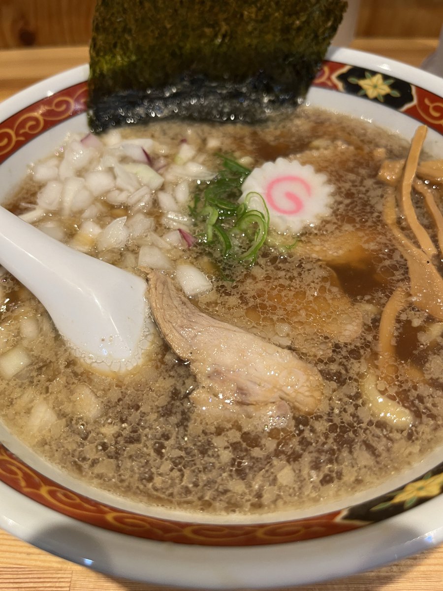 brpgs743's tweet photo. 麺屋 いおり https://t.co/7S6R91kWHh