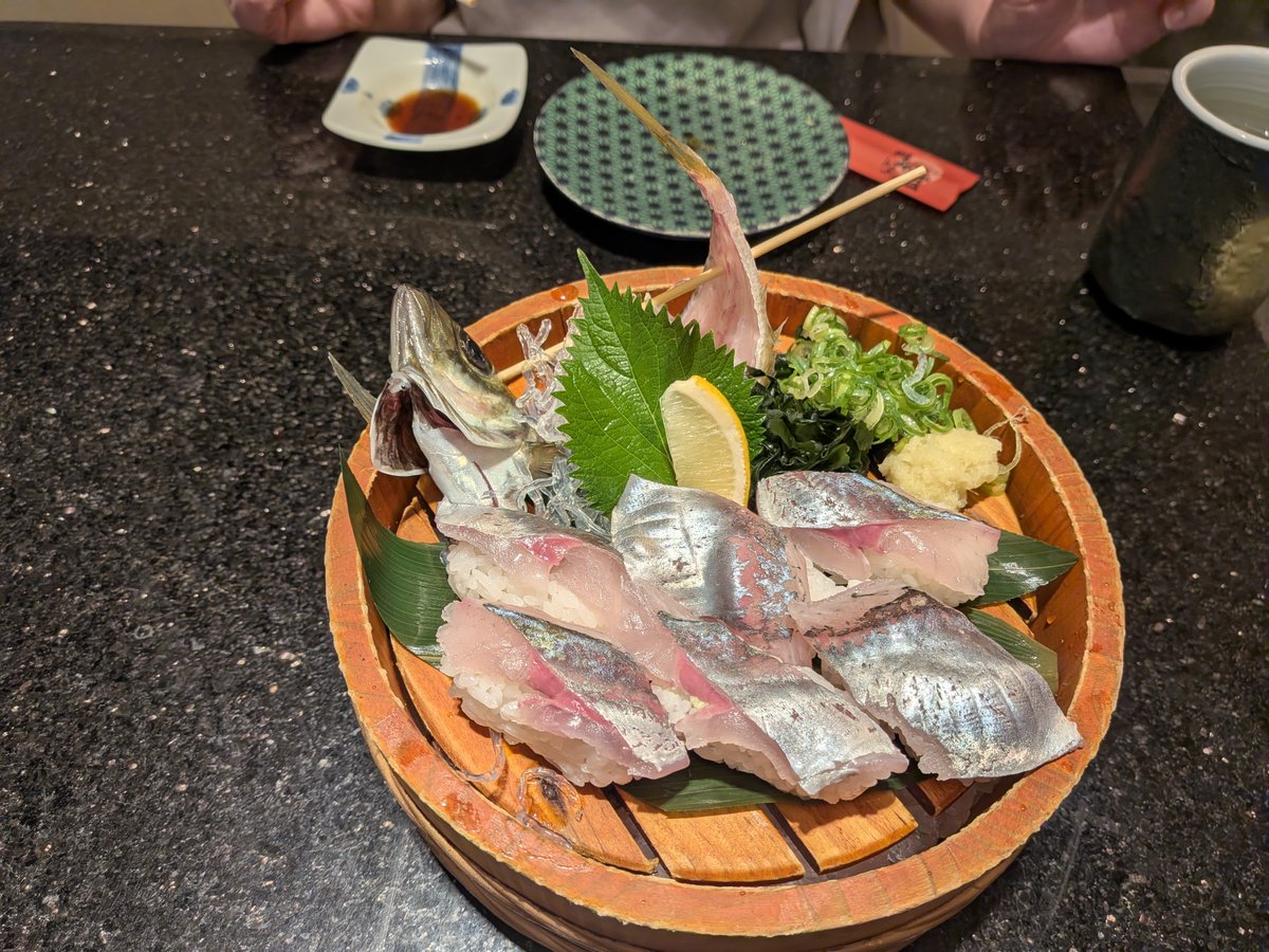 19661217S's tweet photo. 鯵の握り https://t.co/LDkMtUeBUQ