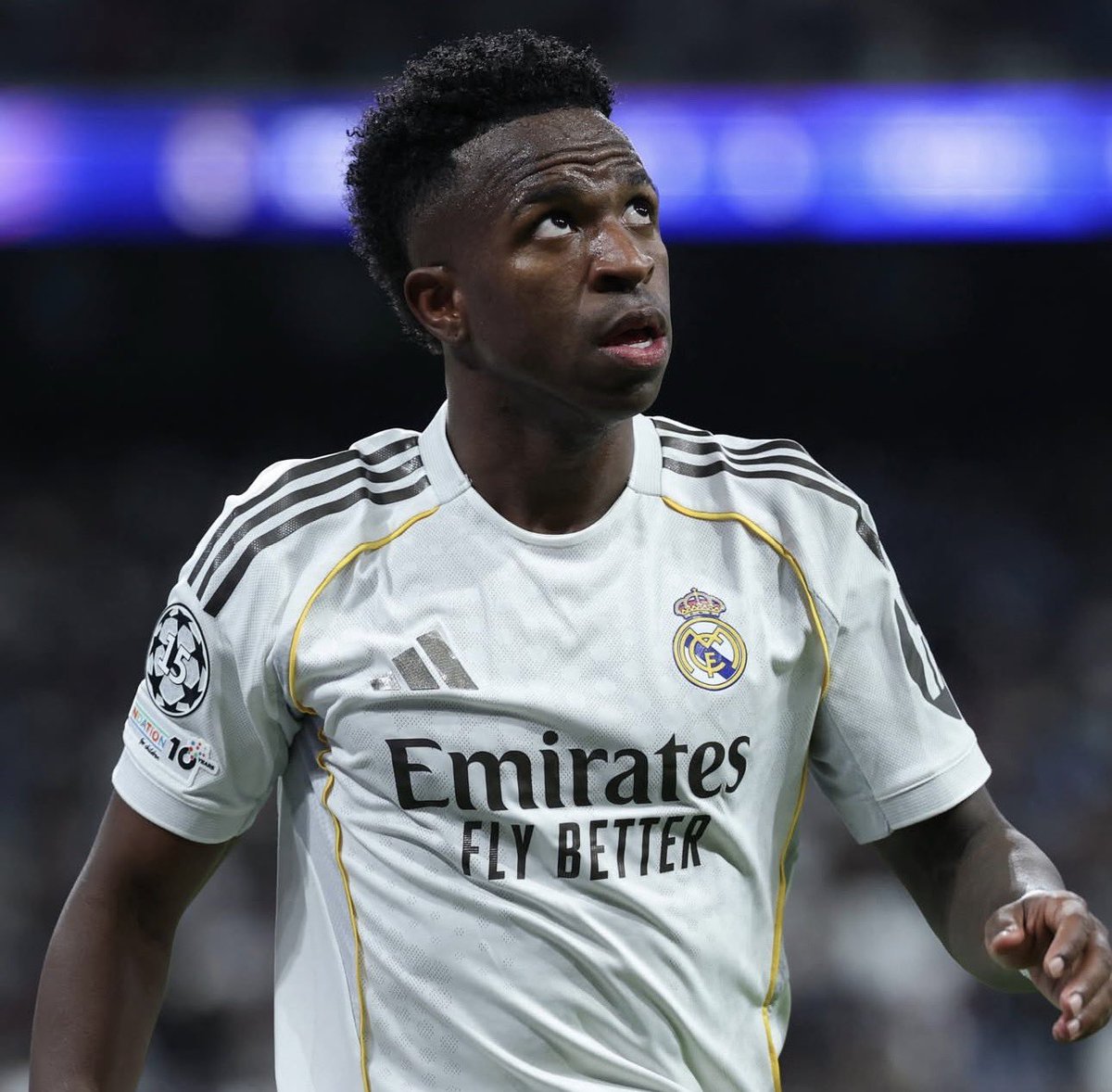 AFC__Xtra's tweet photo. 🚨CONFIRMED! 💣 

Arsenal are preparing to send an offer to Real Madrid, worth €100m for Vinícius Júnior. 🇧🇷 🌟 

The proposal includes a 4yr contract worth £21.3m per season (£410k PW), plus 100% of his image rights.

ℹ️@LatigoSerrano https://t.co/vilR4sVWTd