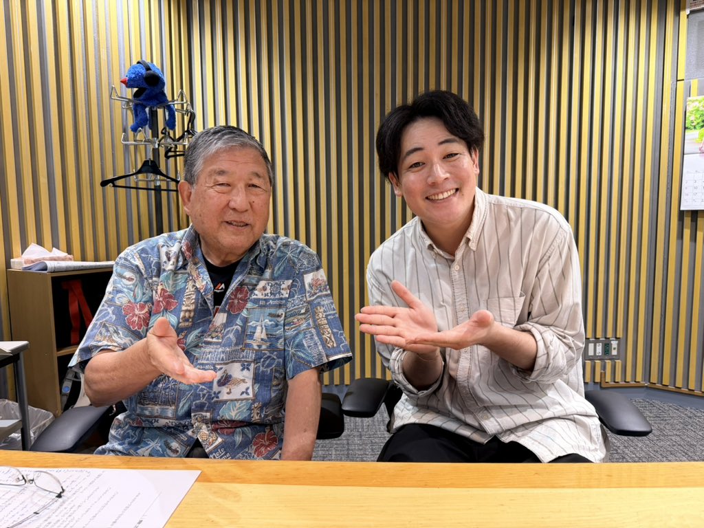 kimura_tetsuji's tweet photo. さすがに暑すぎて夏から逃げさせてくれドントストップザシーズンインザサン！！
昨日はニッポン放送様は『徳光和夫とくモリ歌謡サタデー』様でございました！！
お聞きの皆様、誠にありがとうぜ♡
今日岡山移動からの明日からは爆裂怒涛のキャンペーンなわけで、鉄団子で仲間増やして帰ってくるわ！！ https://t.co/BPj5PytoFY