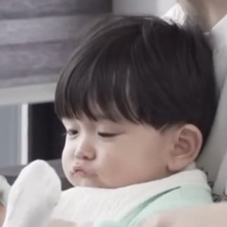 น้อลชีเอ้ด เกษียณมาเลี้ยงหลาน tweet media