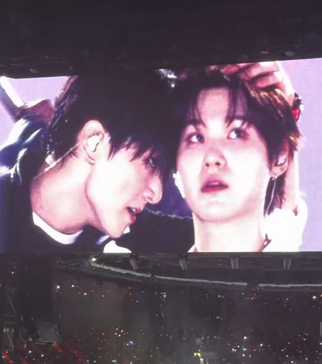 ymndiors's tweet photo. 80k words, angst with happy ending, bottom yoongi, omegaverse, jungkook spelled as jeongguk https://t.co/Oy5iR5ONfL