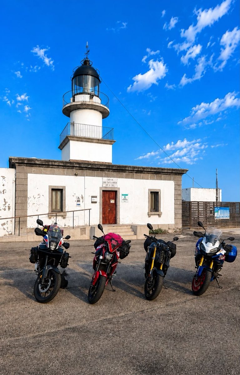 MZiegenhirte's tweet photo. Domingo en el faro de Cabo de Creus, domingo relax en casa. 

Y solo una semana entre ellos... https://t.co/Sa46QvMEmT