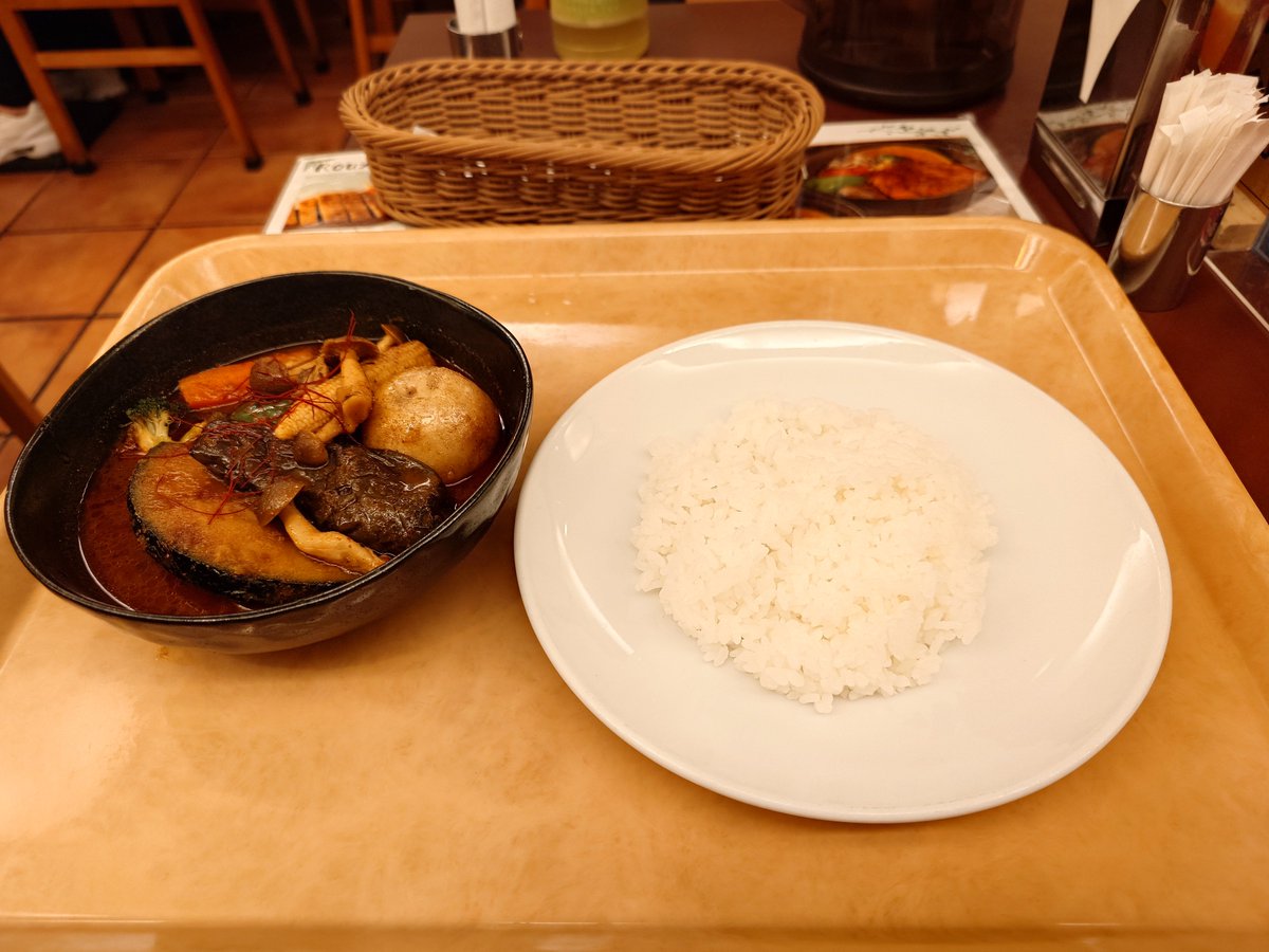 21fieldTokyo's tweet photo. 夜ご飯。スープカレー。 https://t.co/8HRRPO7k8e