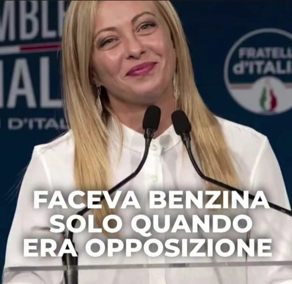 JACK22461's tweet photo. @fabiettoilgobbo @GiorgiaMeloni 📢 Sono tragici i quasi 74.000 like a questo post.
C'è veramente che mala tempora curront. 
Povero Paese. https://t.co/Oe1jzkZTBN