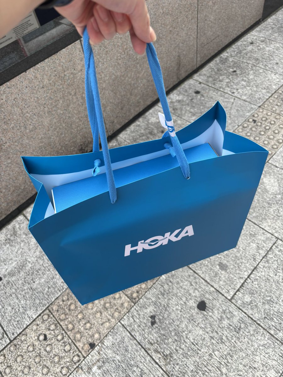 matabe_smash's tweet photo. HOKAデビュー✨
靴とか買った後に家電見ると家電安ってなりますよね
家電が安いのかファッション物が高いのか https://t.co/DHNnUK7bAi