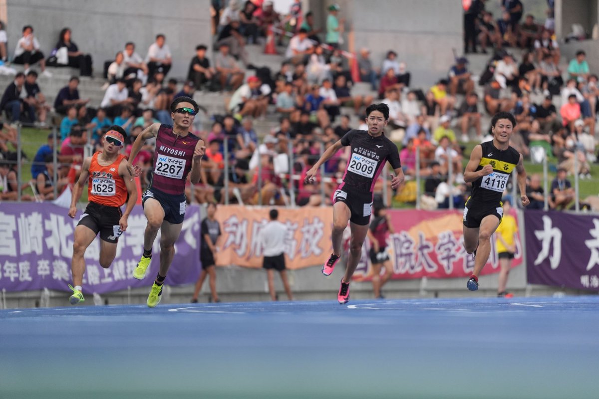 Getsuriku's tweet photo. #滋賀IH 
男子200m予選

3組（+0.3）
前田隼汰（三好3愛知）21.06
辻琉希也（熊野3和歌山）21.25
須郷泰地（下山学園3青森）21.39 https://t.co/OFSg9VPAxN