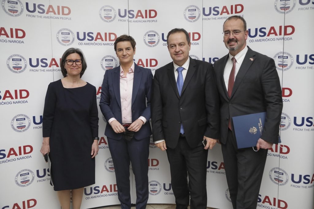 SerbonScout's tweet photo. @susspended_user @anabrnabic ne seri bre majmuncino https://t.co/Z9naCohyGg