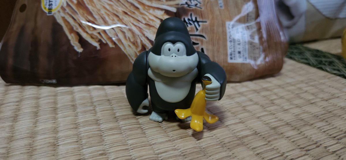 caster_rinbo's tweet photo. ゴリラに囚われた男がガチャしてきた https://t.co/BMECreDoEd