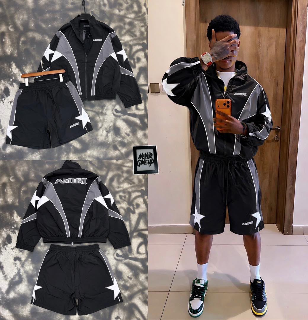 SophyDarlington's tweet photo. LUXURY AMIRI TRACKSUIT 🕶️UP and DOWN    Price: 59, 000 Naira  Size: L-3xl 
Location Lagos    Nationwide delivery 
whatsapp Link on bio
#Tracksuit #upanddown #Amiri #fashion #clothesvendorsinlagos https://t.co/ch55wKFqxU