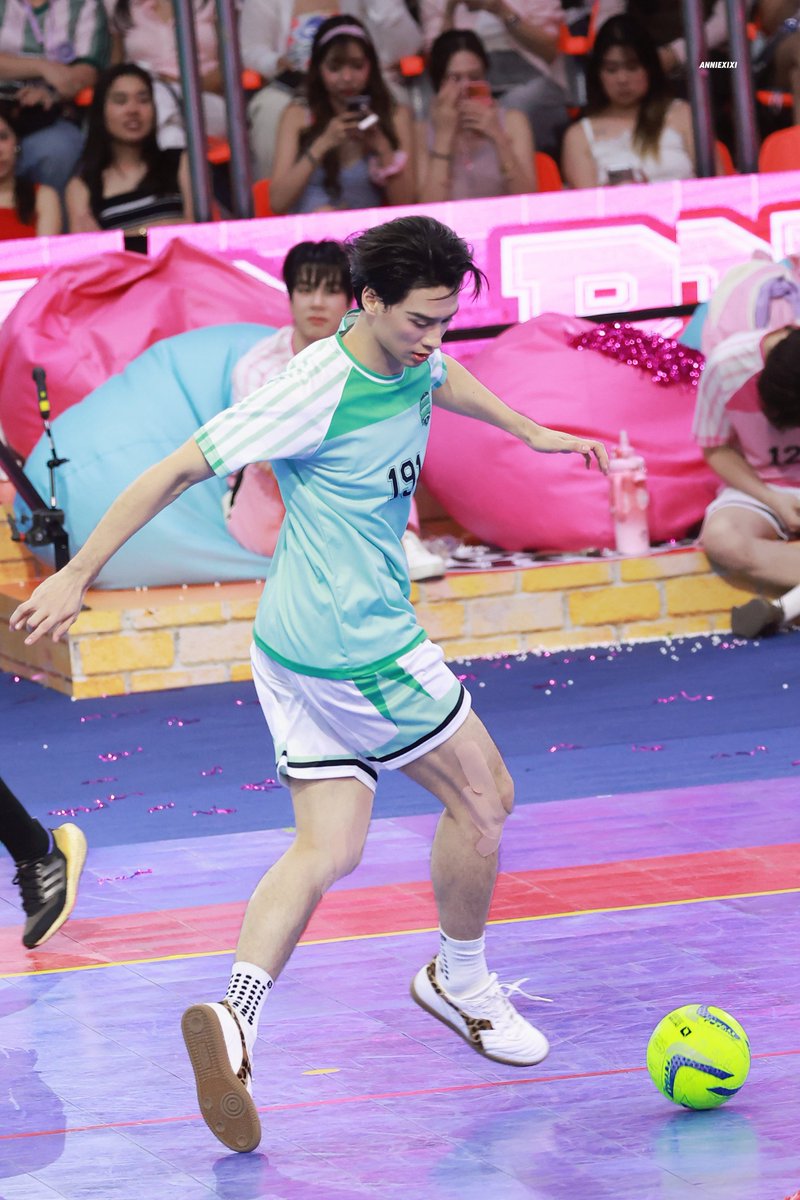 ANNIE_Xixiii's tweet photo. ⚽️🏆

KNP OHAE FULL POWER
#เก่งน้ำปิงซู่ซ่าโอ๋เอ๋สู้สู้
#DMDSportsDay2026
◟✦ #KengHarit @harit_keng  ° https://t.co/2vDqaVlATV
