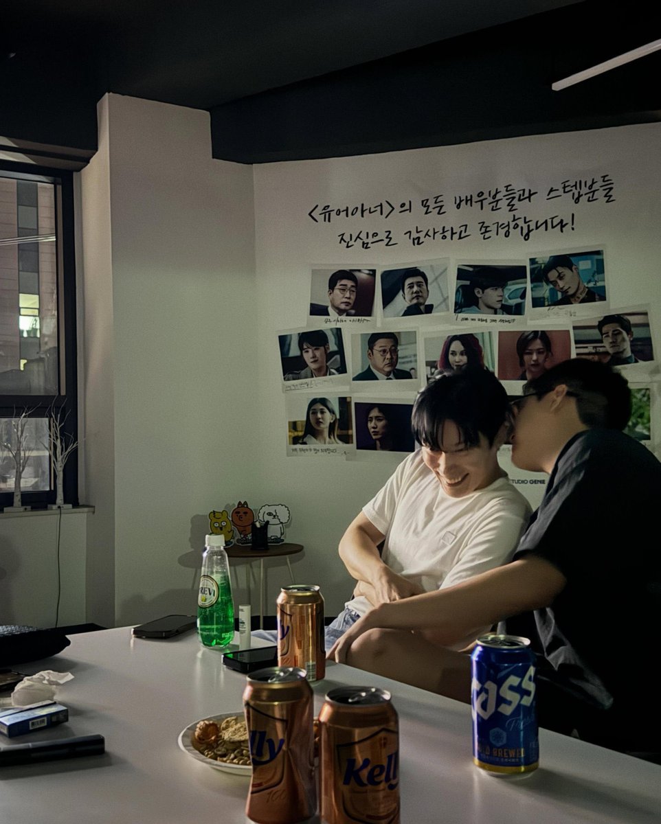 bbobbioo's tweet photo. 립밤바름이의 남자
아 너~무 좋지~~~~~~~

무슨 립밤인지 넘 찾고 싶어서
올영 네이버블로그 챗지피티갈구기...
30분을 서치해 보았지만 못 찾겟더여ㅜㅜㅜ
손민수하고 싶어... 너 누구니!!!! https://t.co/csvrs1x2B6