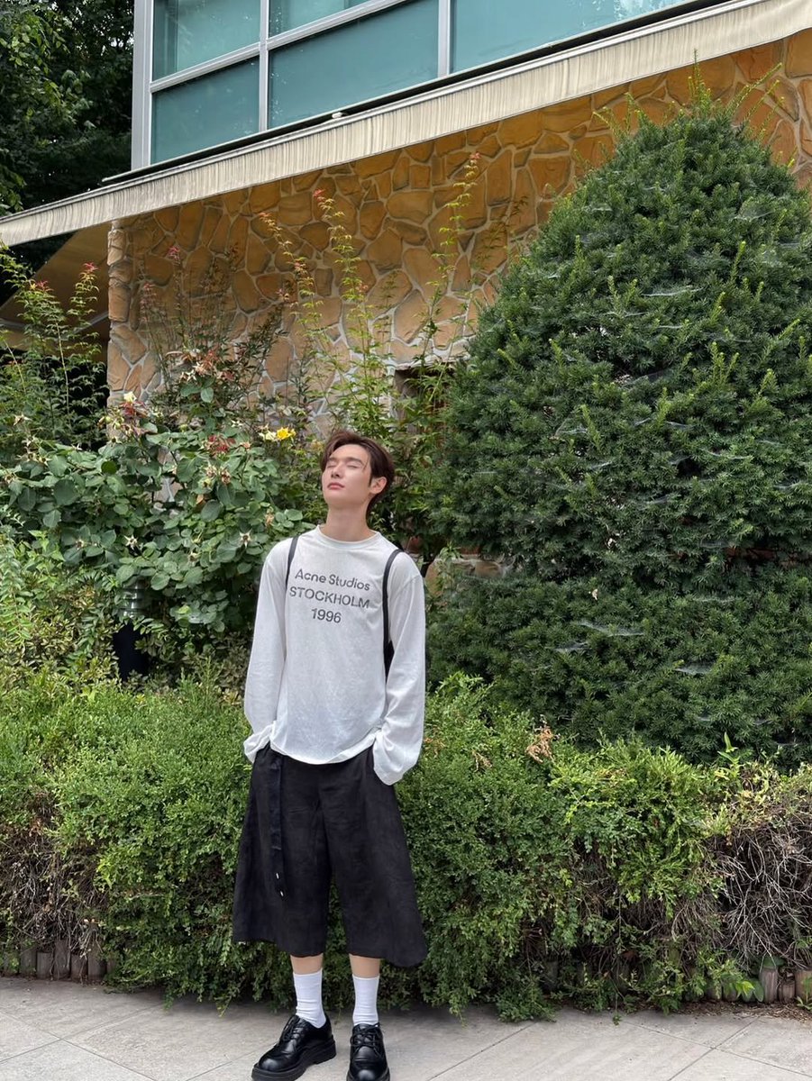 NineOfficial_TH's tweet photo. 高卿尘 IG update 

🔗 https://t.co/ddyjm660Nv

#นายท่านกรชิต #高卿尘
#GaoQingchen  
@naninenai9999 https://t.co/trk5yCnj4J