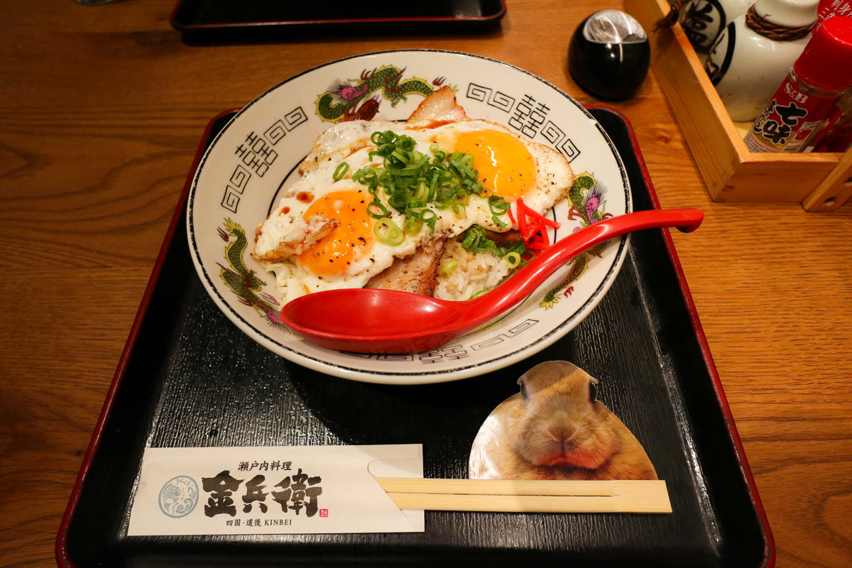8wnpf's tweet photo. ♨️温泉街を、のんびりお散歩

愛媛・道後温泉を散策🐱🐾
レトロな街並みを眺めながら、カフェでひと休みしたり、ご当地グルメを味わったり…。
歩くだけでも癒やされる場所だったな…

📝詳しい内容はブログにて🐾
https://t.co/N7OaYhEC6o

#愛媛 #道後温泉 #温泉街 #愛媛旅行 #カフェ #ご当地グルメ https://t.co/Dx7QjntE8R