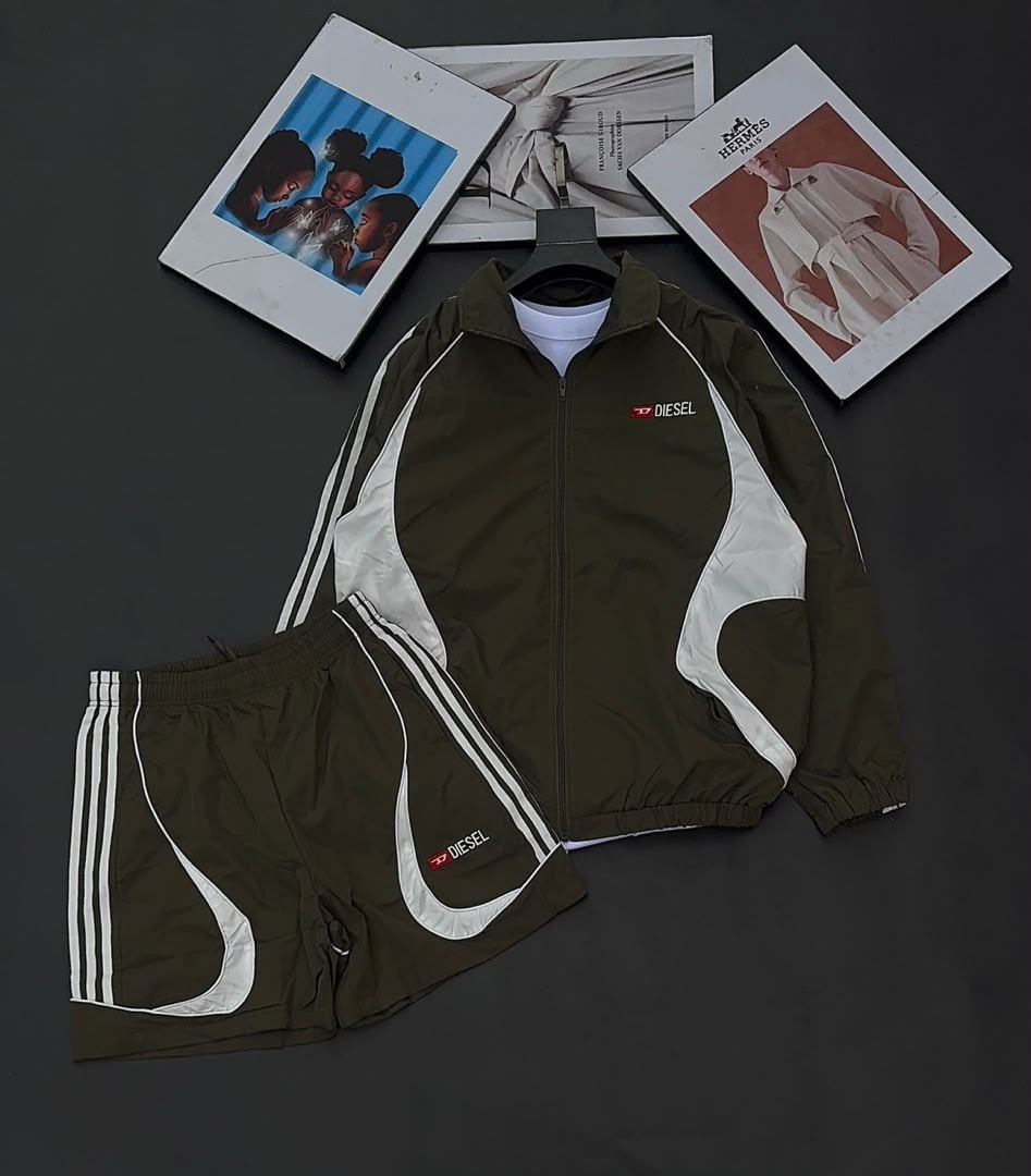 SophyDarlington's tweet photo. LUXURY DIESEL TRACKSUIT 🕶️UP and DOWN    Price: 59, 000 Naira  Size: L-3xl 
Location Lagos    Nationwide delivery 
whatsapp Link on bio
#Tracksuit #upanddown #Diesel #fashion #clothesvendorsinlagos https://t.co/B1LsUksrXD