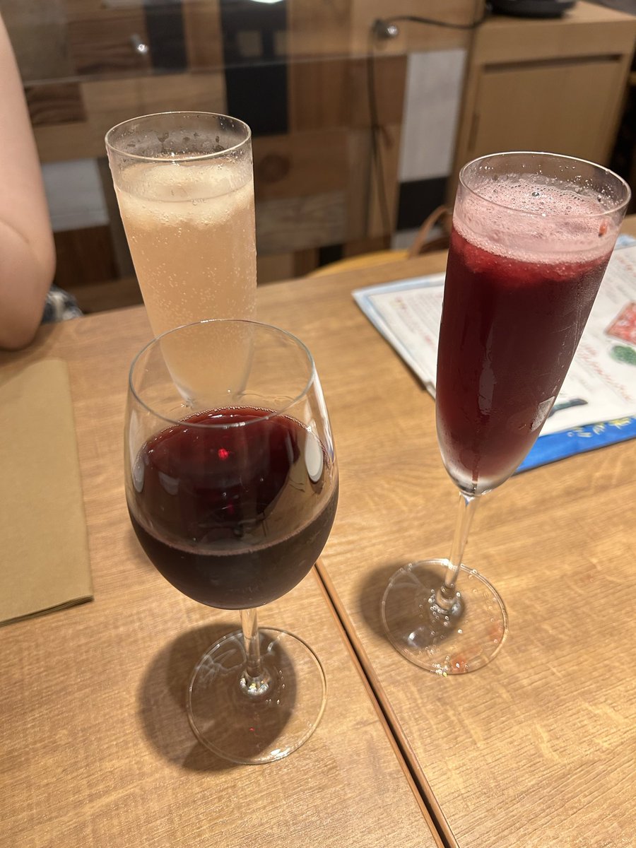 aPPLe_PiE_pp's tweet photo. 楽しかった！🎬🍷🍜 https://t.co/2kjqHuE9uV