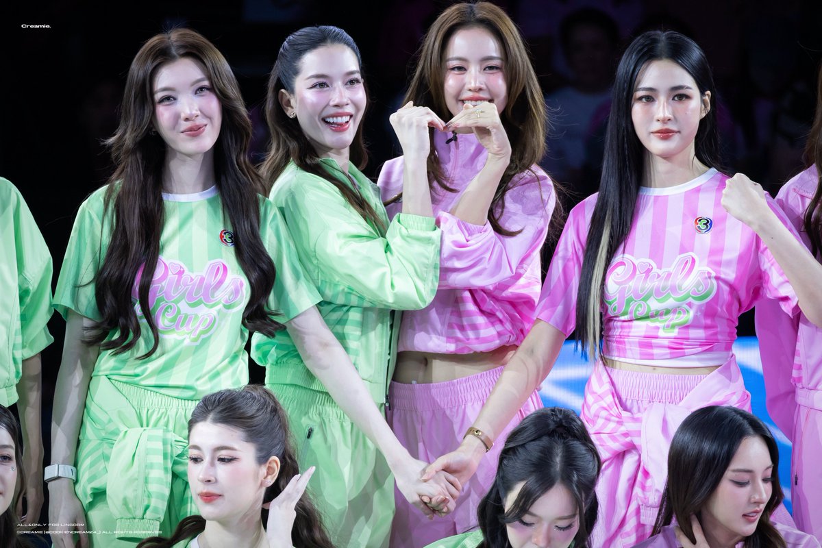 Cookiencream24_'s tweet photo. 260801

มีคนแอบนะ👀

LINGORM CH3 SPORT DAY 2026 #CH3GirlsCup2026 #LingOrm #หลิงออม https://t.co/FWLC0Ktqub
