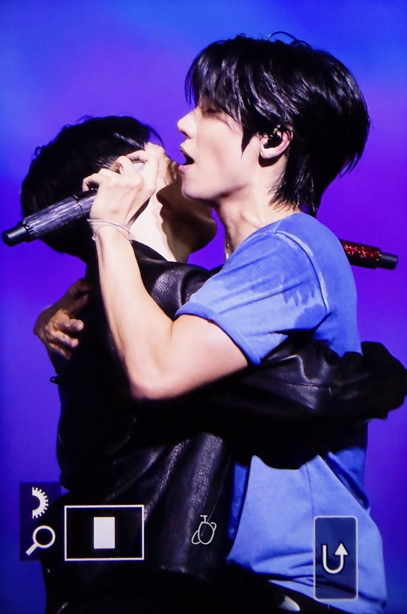 sapling_star's tweet photo. 260802 &amp;CON5 - 서울 Day 3💓
Brotherhood🥹

#엔플라잉 #NFlying #유회승 #회승 #이승협 https://t.co/V8hLRxcADC