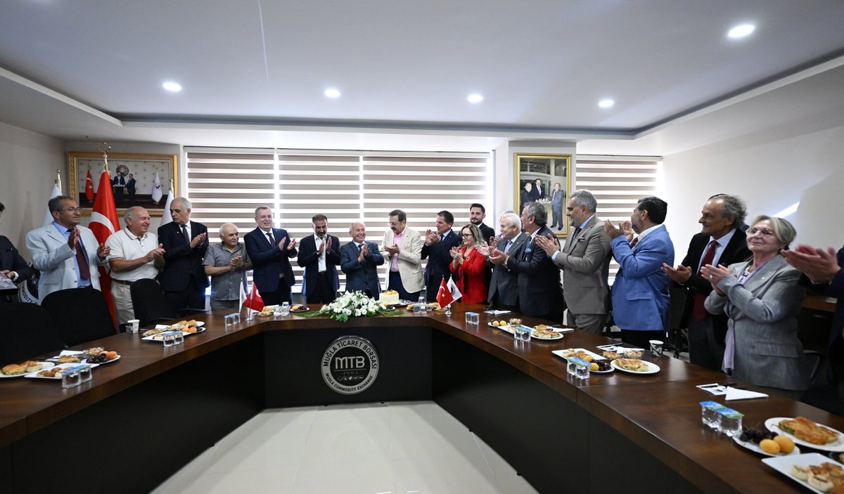 MuglaTB's tweet photo. Muğla Ticaret Borsası, Türkiye Odalar ve Borsalar Birliği ve Dünya Odalar Federasyonu Başkanımız M. Rifat Hisarcıklıoğlu'nu Ağırladı. 

Detaylar👉https://t.co/XT8mfAHCcj https://t.co/0fujEkYDbn