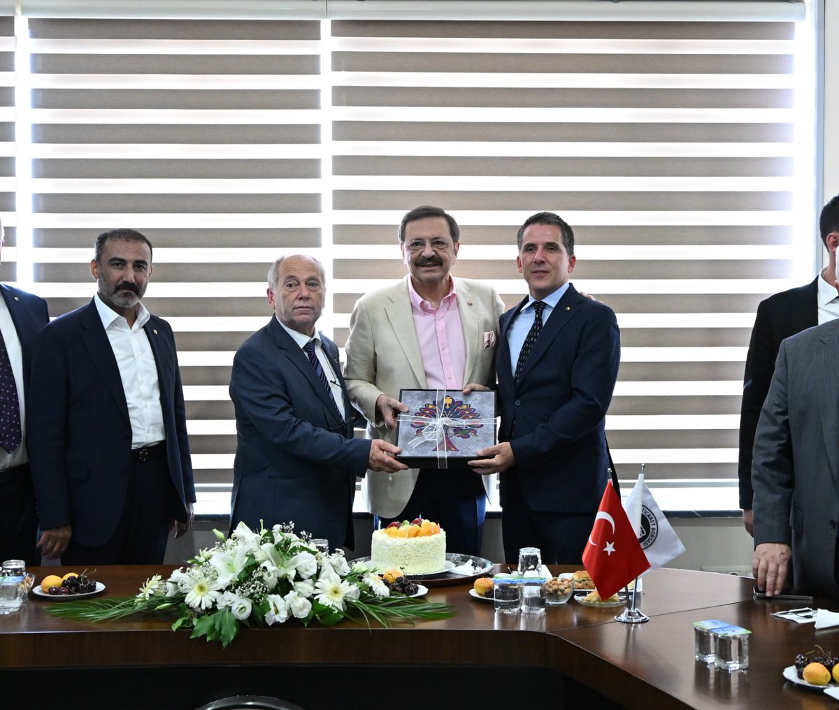 MuglaTB's tweet photo. Muğla Ticaret Borsası, Türkiye Odalar ve Borsalar Birliği ve Dünya Odalar Federasyonu Başkanımız M. Rifat Hisarcıklıoğlu'nu Ağırladı. 

Detaylar👉https://t.co/XT8mfAHCcj https://t.co/0fujEkYDbn