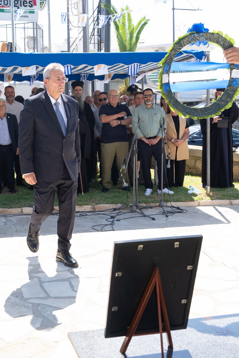 MinLabourCY's tweet photo. 📍2 Αυγούστου 2026 

✍️ "Πενήντα δύο χρόνια από την τραγωδία του 1974, η δικαίωση της θυσίας και των αγώνων όσων έσπευσαν να υπερασπιστούν την ελευθερία, την εδαφική ακεραιότητα και την ανεξαρτησία της Κύπρου, θα έρθει μόνο μέσα από τον τερματισμό της κατοχής, την απελευθέρωση και την επανένωση της πατρίδας μας".

Με αισθήματα συγκίνησης και εθνικής υπερηφάνειας τελέστηκε σήμερα, 2 Αυγούστου 2026, στον Ιερό Ναό Παναγίας Αγίας Νάπας το ετήσιο Εθνικό Μνημόσυνο των ηρώων Γιαννάκη Αντώνη Παππουλλή και Χριστάκη Πιερή Χρίστου, που έπεσαν ηρωικά κατά την τουρκική εισβολή του 1974.

Τον επιμνημόσυνο λόγο εκφώνησε ο Υπουργός Εργασίας και Κοινωνικών Ασφαλίσεων, κ. Μαρίνος Μουσιούττας.  

✍️ "Η απόδοση φόρου τιμής προς αυτούς αποτελεί μέρος της ανεξόφλητης υποχρέωσης και οφειλής μας.  Το χρέος μας απέναντί τους δεν εξοφλείται με έναν λόγο μια φορά τον χρόνο. Εξοφλείται με τη μνήμη που δεν σβήνει και με τον αγώνα μας για απελευθέρωση που δεν σταματά".

Μετά την επιμνημόσυνη δέηση τελέστηκε τρισάγιο, ενώ ακολούθησε κατάθεση στεφάνων στις προτομές των δύο ηρώων.

🔹Επιμνημόσυνος Λόγος του Υπουργού Εργασίας και Κοινωνικών Ασφαλίσεων, κ. Μαρίνου Μουσιούττα 
🔗 https://t.co/1mmaQoHFqZ