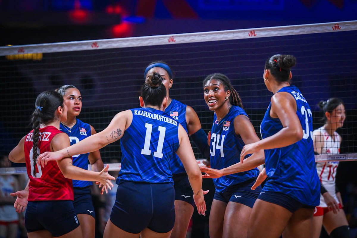 Temmzvolley's tweet photo. VNL Gruplarını lider tamamlayan iki ekip turnuvayı madalyasız kapadı

#VNLW  5. 🇺🇸Amerika ❌
#VNLM 4. 🇯🇵Japonya ❌ https://t.co/RJjSdpX9lm