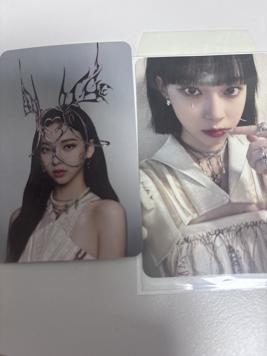 leeseo221dive's tweet photo. 눈물윈터 카리나 포카 합쳐서 0.1에 양도합니다

에스파 카리나 윈터 지젤 닝닝 컴백 걸스 세비지 스텝백 홀더 스엠스토어 슴스 메추리나 눈물윈터 넥스트레벨 미개봉앨범 시그 시즌그리팅 아이더 일괄 미공포 https://t.co/ntWsolySdX
